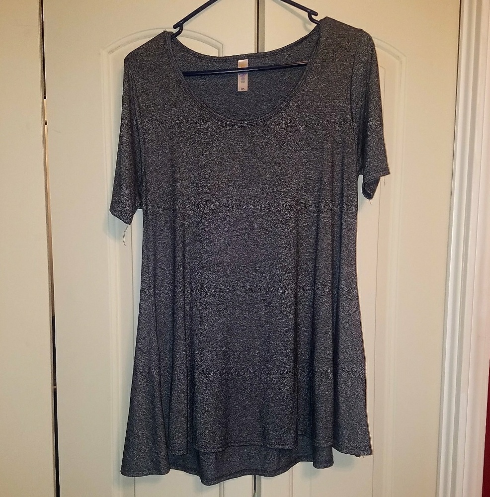 LuLaRoe Grey Perfect Tee